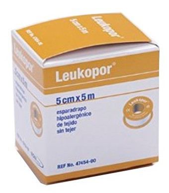 Tynk samoprzylepny Leukopor 5 cm x 5 m Tynk samoprzylepny Leukopor 5 cm x 5 m